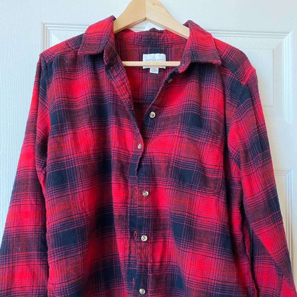 American Eagle boyfriend fit flannel, size medium